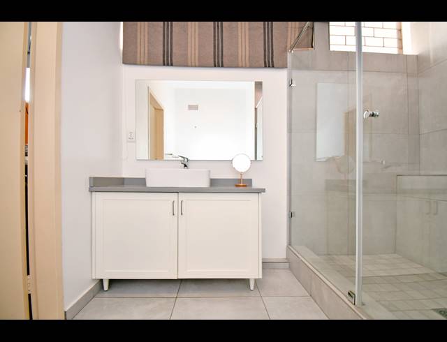 2 BEDROOM APARTMENT FOR SALE IN ATHOLL